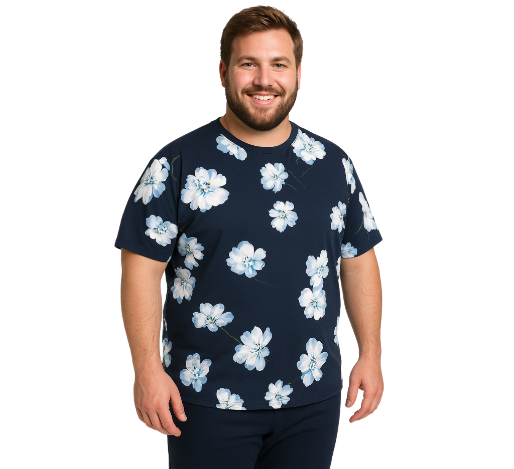 Hombre con polera floral azul marino con flores blancas, tallas grandes MASX