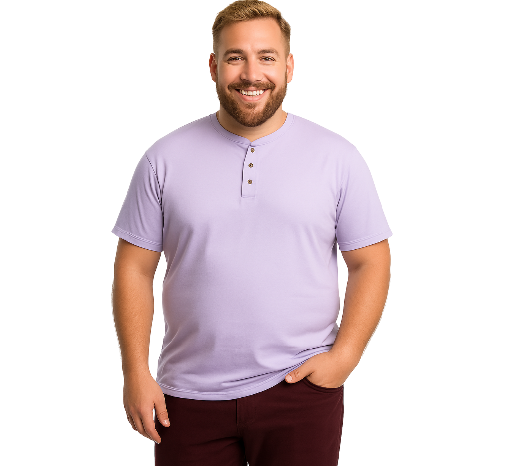 Hombre usando polera lila con botones talla grande MASX Chile