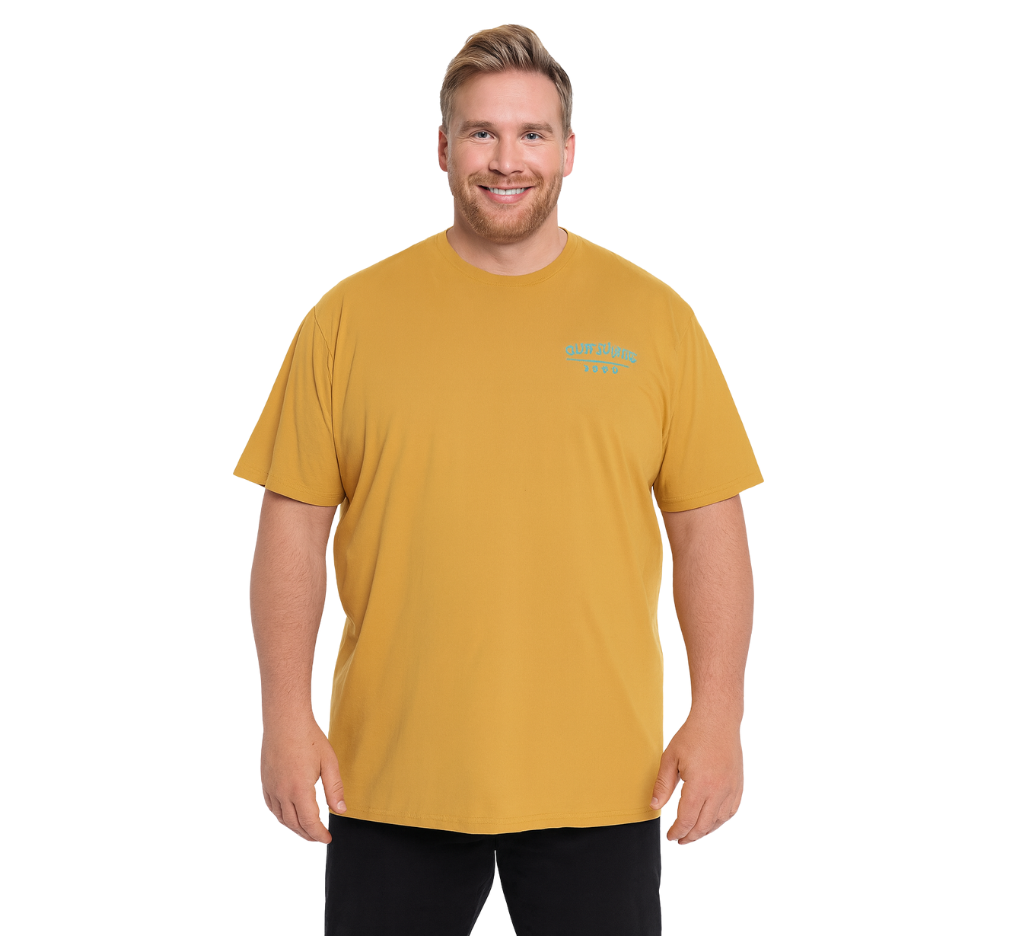 Polera print espalda 025 ocre talla grande | MASX Chile