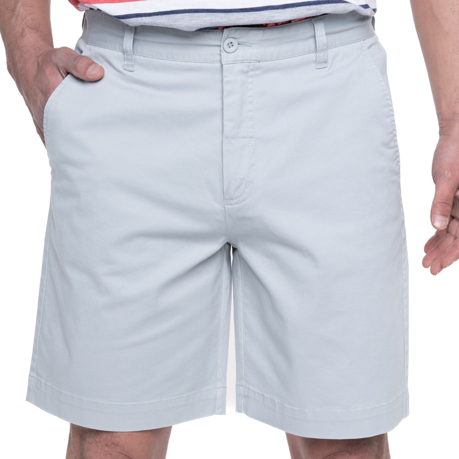 Bermuda gabardina frente plano 002 gris claro