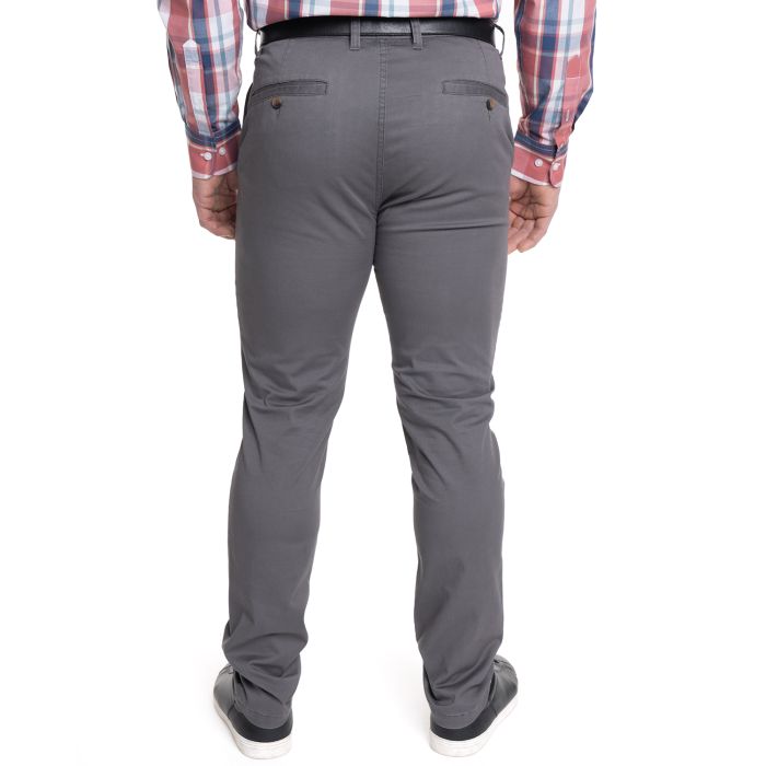 Pantalón frente plano slim fit spandex 004 gris oscuro trv Tallas Grandes | MASX Chile