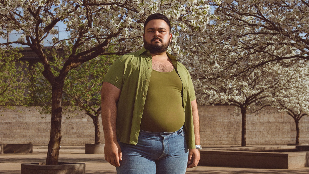 Hombre talla grande XXL vestido con outfit de primavera transpirable, ropa tallas grandes hombre MASX Chile