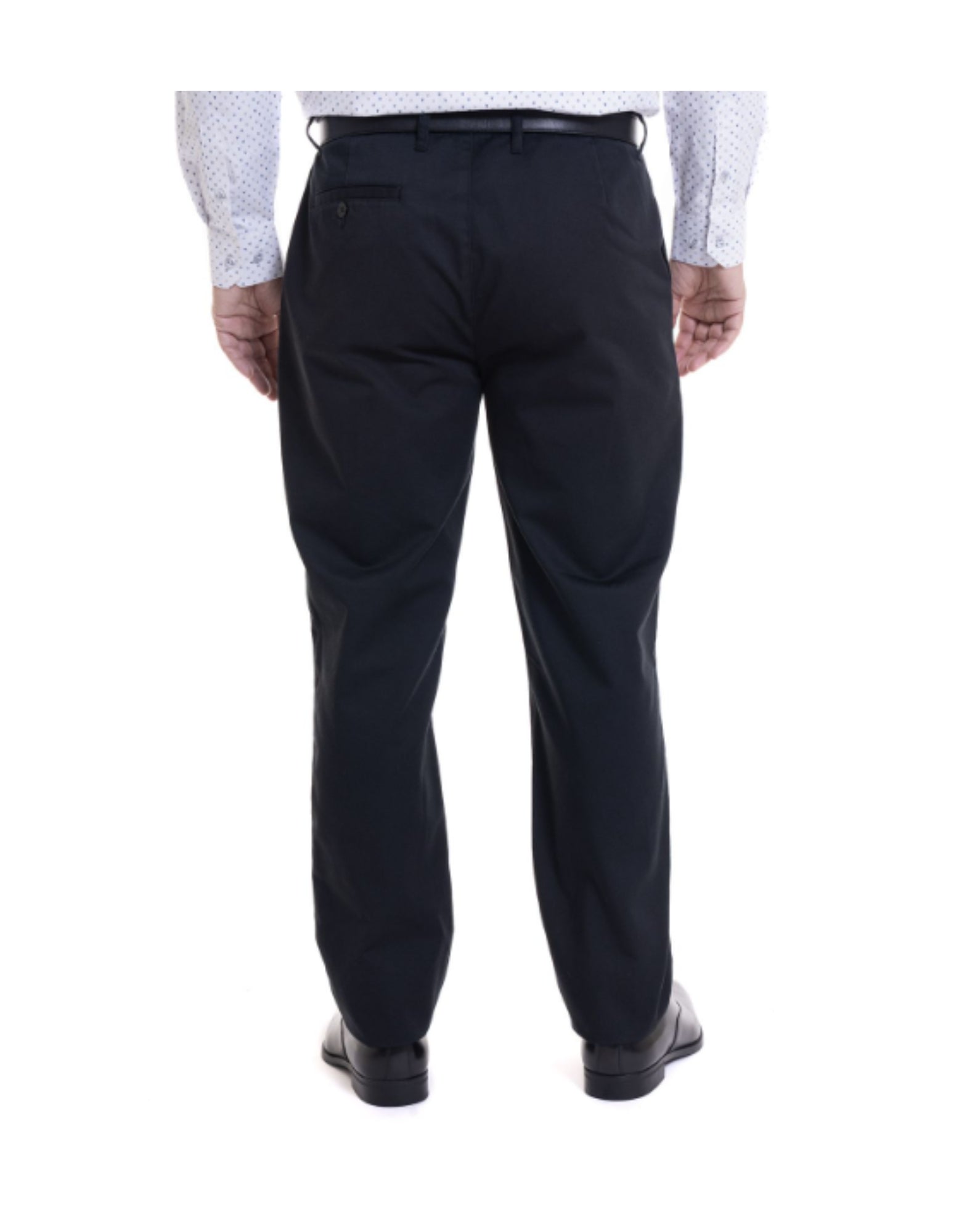 Pantalón frente plano regular fit 009 negro | MASX Chile